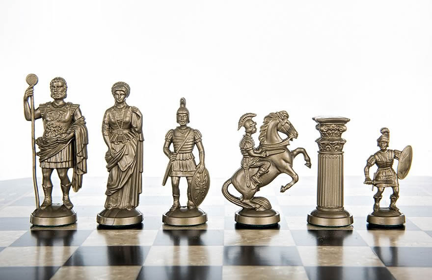 Roman Chess Pieces gold | black weighted